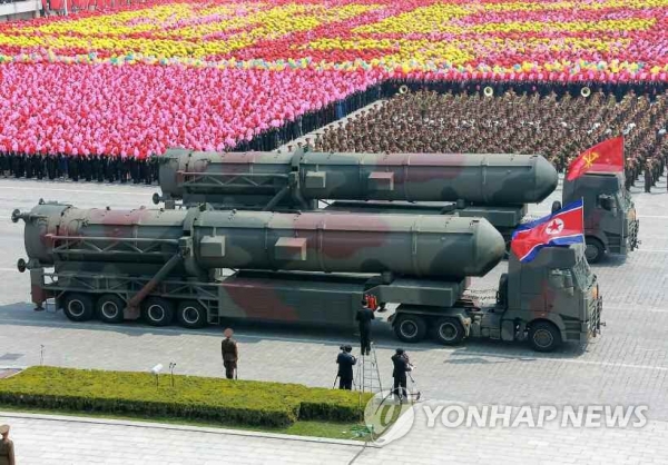 북한이 작년 4월 16일 김일성 105번째 생일을 맞아 연 열병식 모습(사진=연합뉴스)