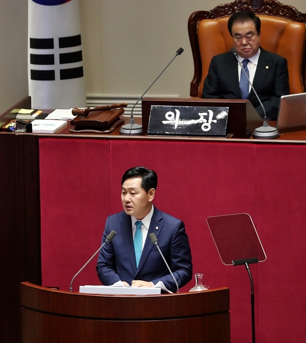 김관영 바른미래당 원내대표가 6일 오전 국회 본회의에서 교섭단체 대표연설을 하고 있다.(사진=바른미래당)