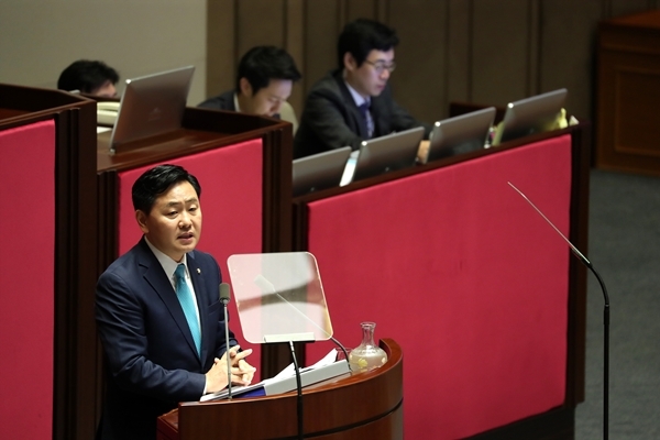김관영 바른미래당 원내대표가 6일 오전 국회 본회의에서 교섭단체 대표연설을 하고 있다.(사진=바른미래당)