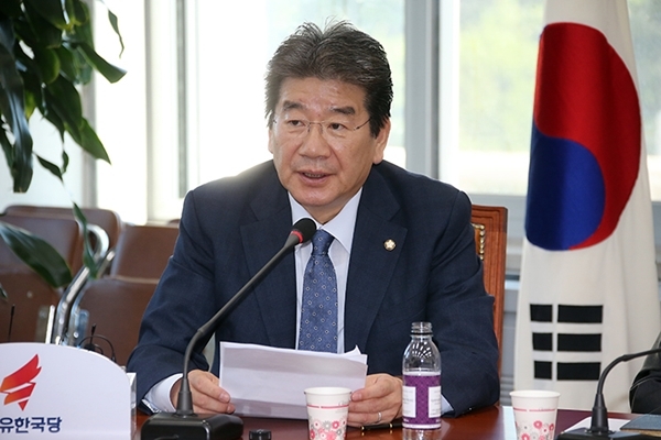 국회 외교통일위원장인 강석호 자유한국당 의원.(사진=자유한국당)