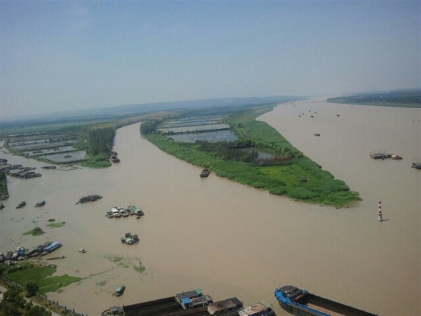 2016년 10월 회하에 닥친 홍수 위기https://archive.shine.cn/nation/Chinas-thirdlongest-river-Huaihe-faces-significant-flood-risk/shdaily.shtml