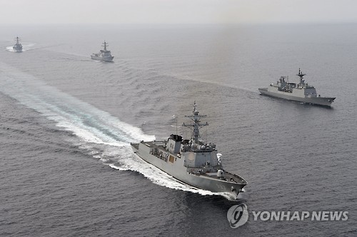 전술기동하는 한미 해군 함정. (사진=연합뉴스)