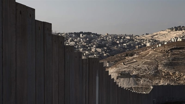 이스라엘 측이 건설중인 팔레스타인 분리장벽의 모습.(사진=로이터)