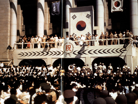 1948년 8월 15일 대한민국 건국 선포는 좌익 공산세력의 방해책동을 제압하고 이뤄낸 반공의 위대한 승리였다.