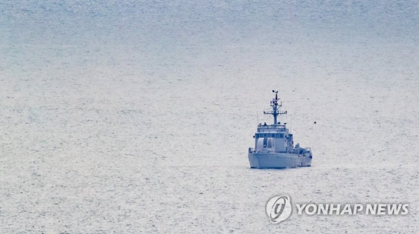지난 7월 1일 오전 인천시 옹진군 대연평도 앞 바다에서 우리 해군 고속정이 움직이고 있다.(사진=연합뉴스)