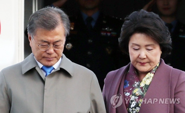 문재인 대통령(左), 김정숙 여사. (사진=연합뉴스)
