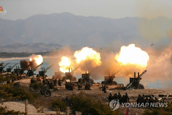 북한, 또 서해 완충구역에 100여발 포사격(연합뉴스)
