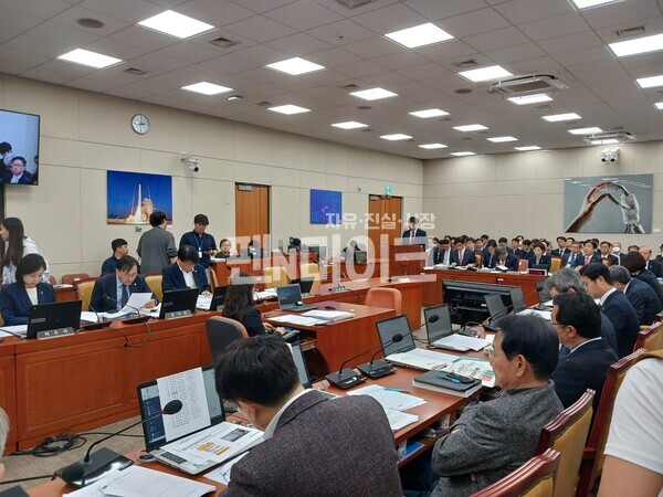 1일 국회 과방위 전체회의(사진=선우윤호 기자)