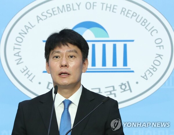 더불어민주당 서울 강북을 후보로 전략공천된 한민수 대변인. [사진=연합뉴스]