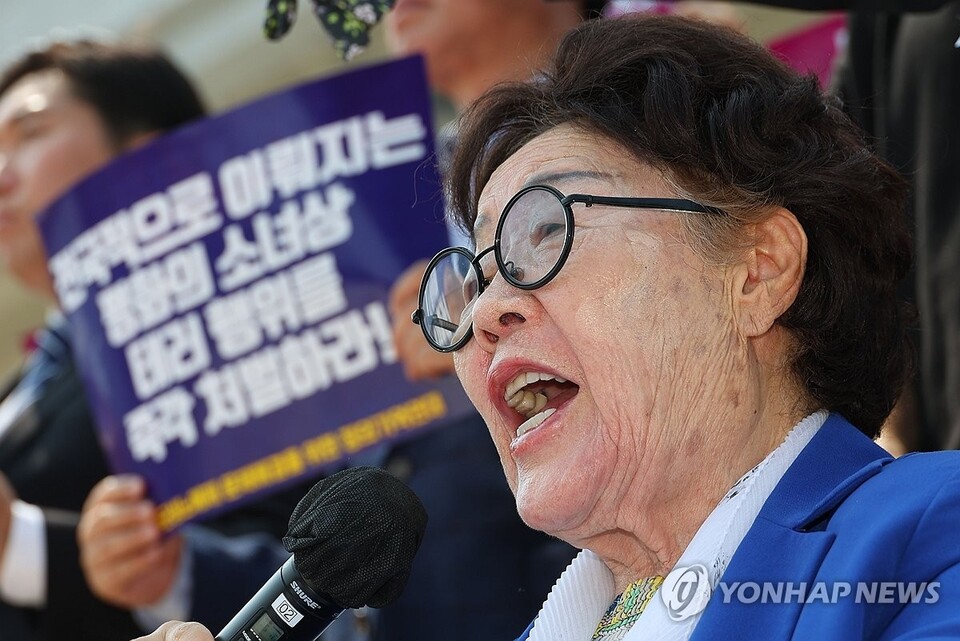 이용수 씨는 1990년대 초부터 일본군에 의해 강제 연행돼 ‘일본군 위안부’로서의 삶을 강요당했다고 주장해  왔다. [사진=연합뉴스]
