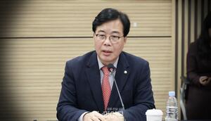 송언석 "<b>노란봉투법</b>·상법은 경제내란법…헌법소원 검토"