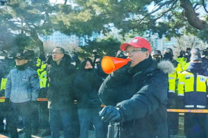 [르포]압수수색 당한 위안부법폐지국민행동 김병헌 대표, "굴하지 않는... - 뉴스 썸네일 이미지