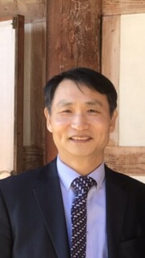 [김구철의 쾌도난마] 대통령 측근의 발호,망조로 가는 길이다 - 뉴스 썸네일 이미지