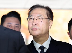 박성재 1심 징역 25년...<b>이진관 부장판사</b> "내란에 외려 가담, 중형 불가...