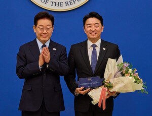 [막전막후] 민주당 차기 대권 주자는 누구? 야인이 된 강훈식의 딜레마 - 뉴스 썸네일 이미지